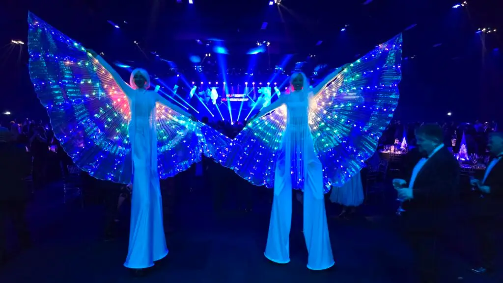 2 LED stilt walkers